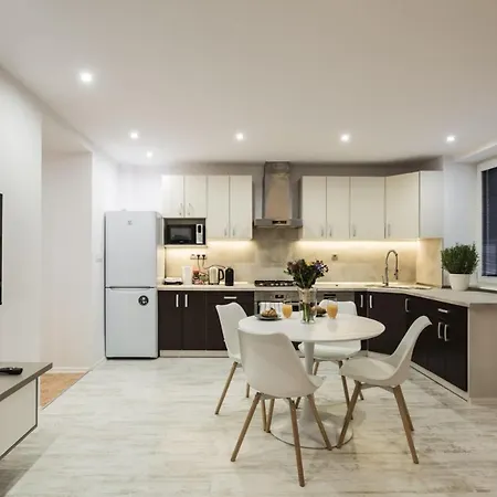 Flexihome Sk - Kriva - Location - 2 Bedrooms - 76 M2 Apartment *